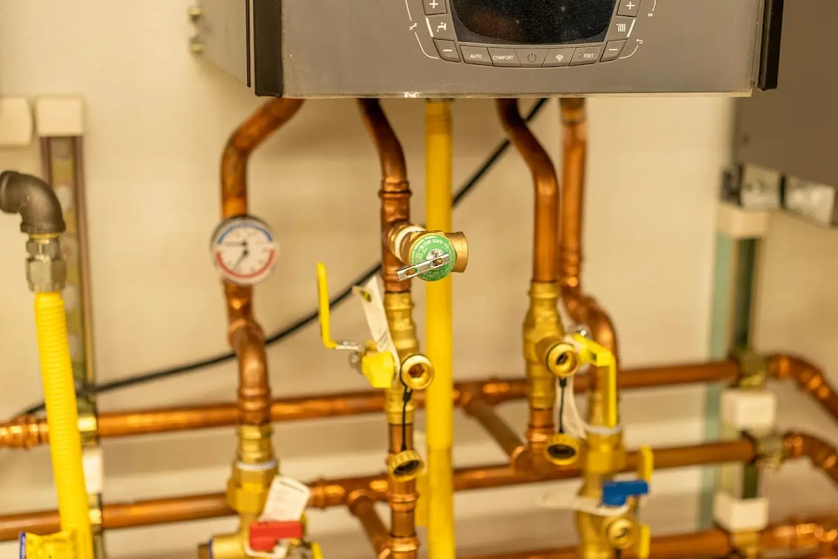 Licensed technician providing Pipe Repair for a homeowner in Colusa